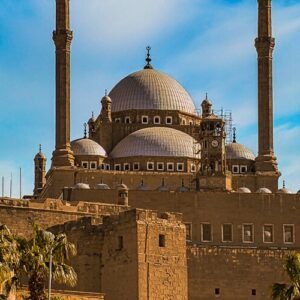 Vista remota impresionante de la Ciudadela de Saladino en El Cairo.