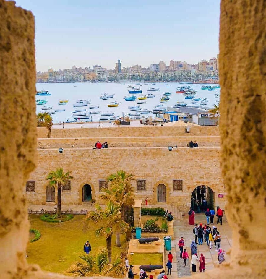 Vista impresionante de Alejandría desde la Ciudadela de Qaitbay.