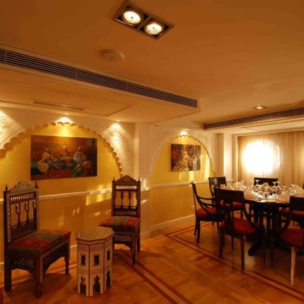 Crucero por el Nilo con vistas panorámicas y monumentos históricos