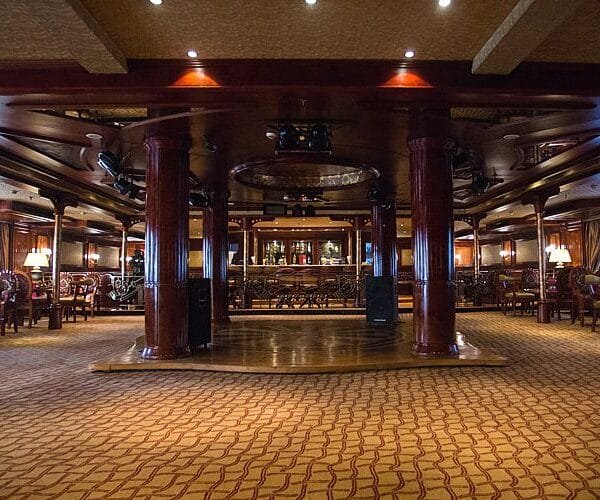 Princesa Sarah disfrutando de un crucero por el Nilo.